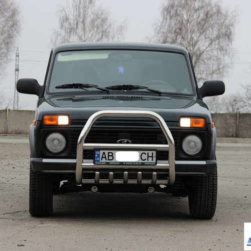 Кенгурятник високий з грилем для Niva Lada 4X4