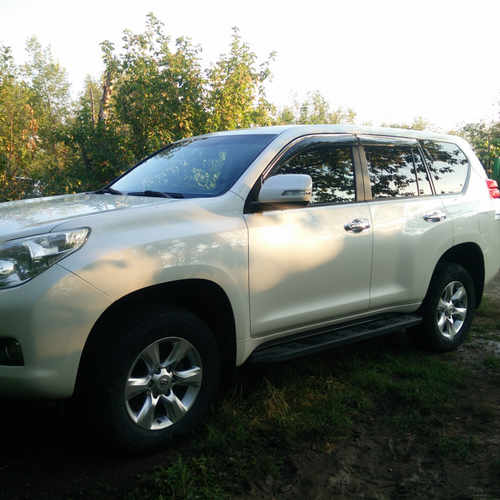 Дефлектори вікон вітровики з хром вставкою (нерж.) для Toyota Prado 150 Lexus GX