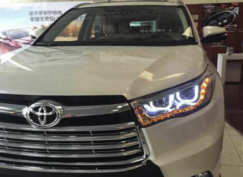 Передні альтернативні тюнінг фари для Toyota Highlander 2014+