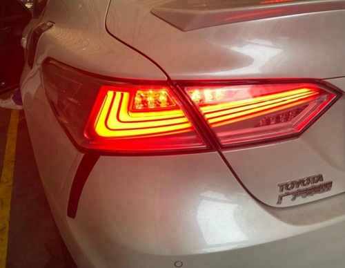 Світлодіодні задні ліхтарі LED для Toyota Camry XV70 2018+ Lexus стиль(чорні)