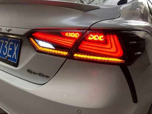 Світлодіодні задні ліхтарі LED для Toyota Camry XV70 2018+ Lexus стиль(чорні)