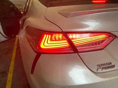 Світлодіодні задні ліхтарі LED для Toyota Camry XV70 2018+ Lexus стиль(чорні)