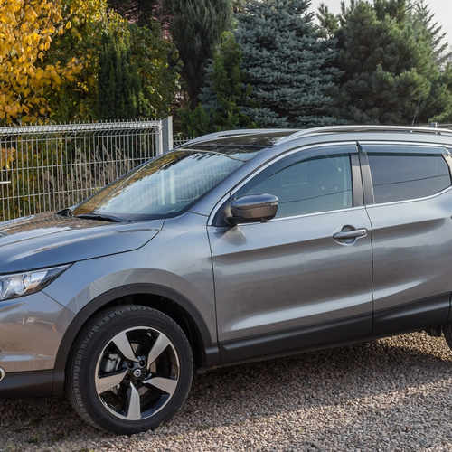 Дефлектори вікон вітровики з хром вставкою (нерж.) для Nissan Qashqai 2014+
