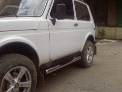 Пороги труба Lada 4X4 (Нива 2121) 3х дверна