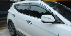 Дефлектори вікон вітровики з хром вставкою (нерж.) для Hyundai Santa Fe 2013+