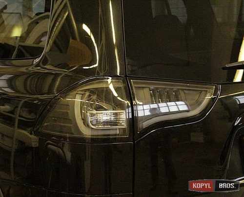 LED оптика Задні ліхтарі Mitsubishi Pajero Sport 2008+ (чорні)