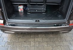 Хром накладка на задній бампер з загином Omsa для Vw T6 2015+ глянцева