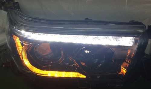 Передні фари DRl для Toyota Hilux 2015+