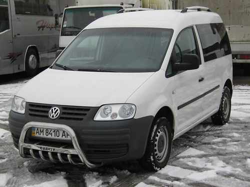 Кенгурятник з написом і грилем для Caddy 2011-2015