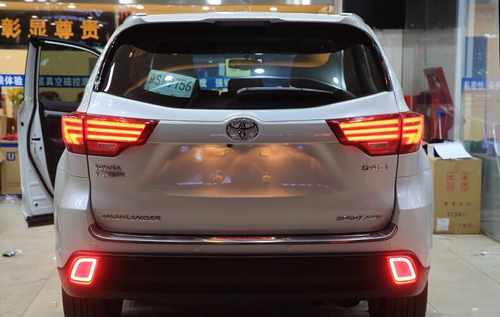 LED світлодіодні катафоти в задній бампер для Toyota Highlander XU50 2014+