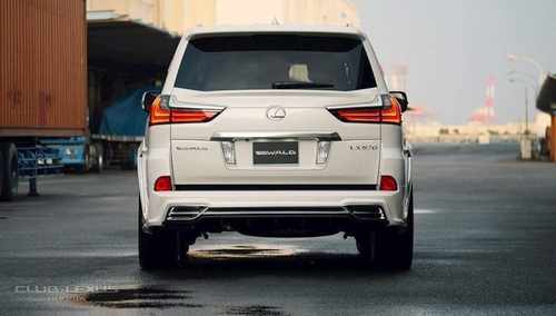 Спойлер під скло на кришку багажника для Lexus LX 450D/ 570 2015- (ABS пластик)