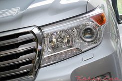Рестайлінгові передні фари з діодами Toyota Land Cruiser 200 2007-2015