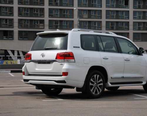 Аеродинамічна накладка заднього бампера Middle East Toyota Land Cruiser 200 2016+