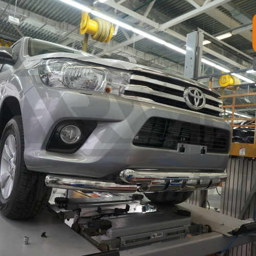 Захист переднього бампера Toyota Hilux (2015-) (подвійний Shark) d60/60