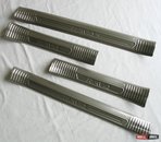 Накладки на пороги верхні для Toyota Rav4 IV 2016+ Тип W2