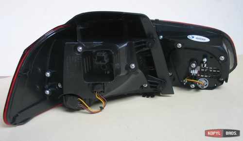 Задня світлодіодна LED альтернативна оптика (R20 червона TC) для Volkswagen Golf 6 2009-2012