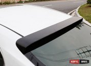 Спойлер заднього скла (бленда) для Toyota Camry 70 2018+