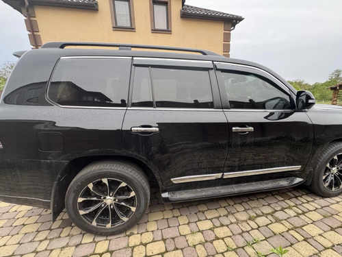 Вітровики Toyota land Cruiser 200 , з хром окантовкою 4шт.