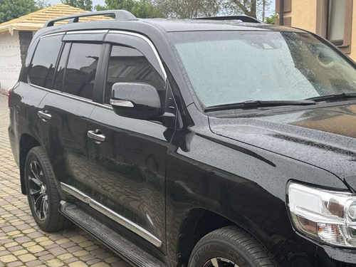 Вітровики Toyota land Cruiser 200 , з хром окантовкою 4шт.