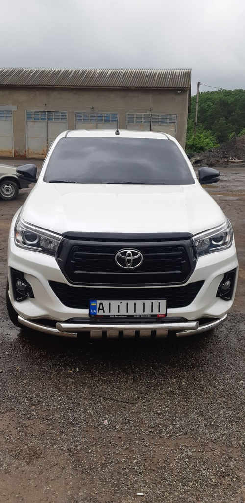 Захист переднього бампера Toyota Hilux (2015-) (подвійний Shark) d60/60