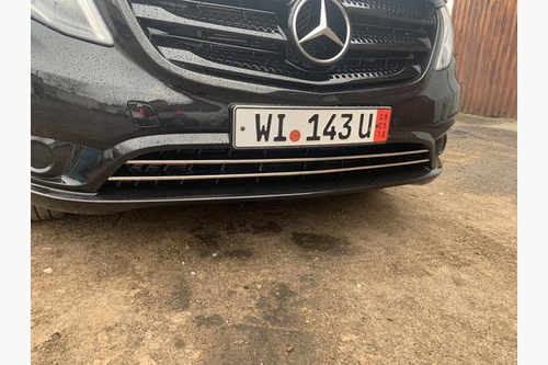 Хром накладки чорні на решітку бампера для Mercedes Vito 447 2015+ (пасажир)