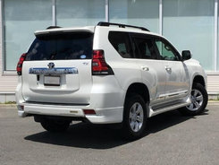 Накладки на задний бампер OEM стиль для Toyota Land Cruiser Prado 150 2017+
