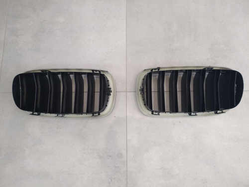 Решітка радіатора ніздрі BMW X5 F15 2014-2018
