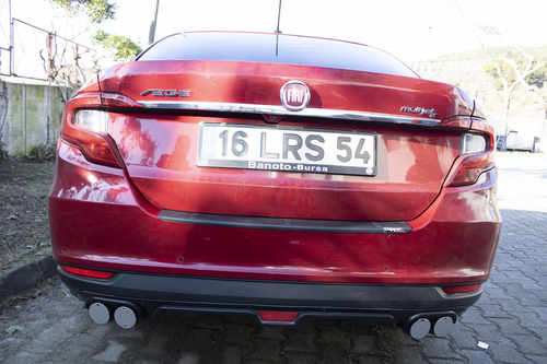 Накладка на задній бампер (ABS) для Fiat Tipo 2016-