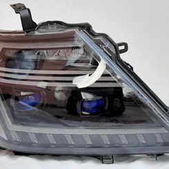 Передня альтернативна оптика FULL LED для Nissan Patrol Y62 2010-  стиль BRL