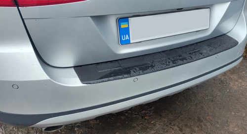 Накладка на задній бампер Esa (ABS) для Volkswagen Passat B7 2012-2015 універсал