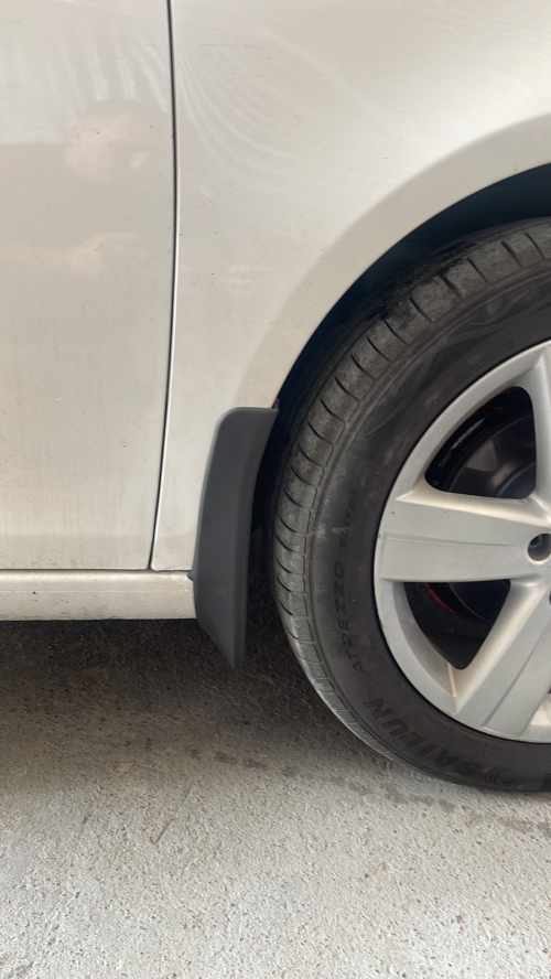 Бризковики передні Volkswagen Golf 5,6 2003-2013, (2шт.)