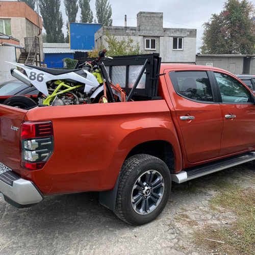 Алюмінієва кришка трьохсекційна (чорна) на кузов для Nissan Navara