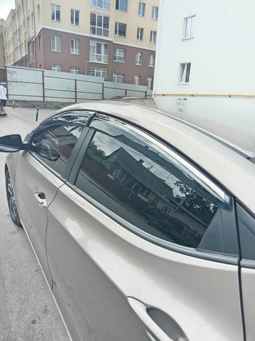 Вітровики Hyundai Elantra 2011-2015, з хром окантовкою 4шт.