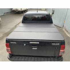 Кришка на кузов Toyota Hilux 2005-2015 (трисекційна, алюмінієва)