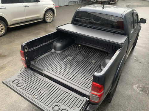 Кришка на кузов Toyota Hilux 2005-2015 (трисекційна, алюмінієва)