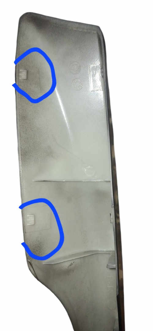 Кришка для рейлінгів Toyota LC200 задня права 