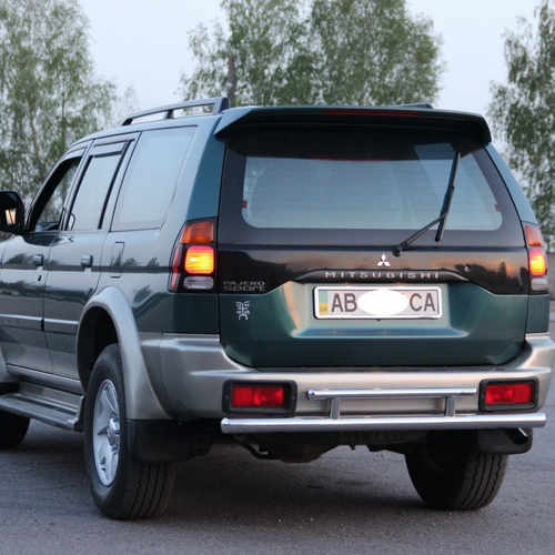 Захист заднього бампера подвійна для Mitsubishi Pajero Sport 1996-2008