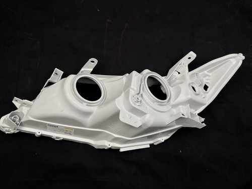 Корпус фари галоген правий Toyota Camry USA 2012-2014