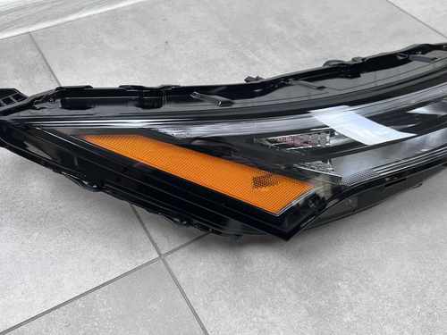 ДХО права фара верхня Nissan Rogue T33 2021+