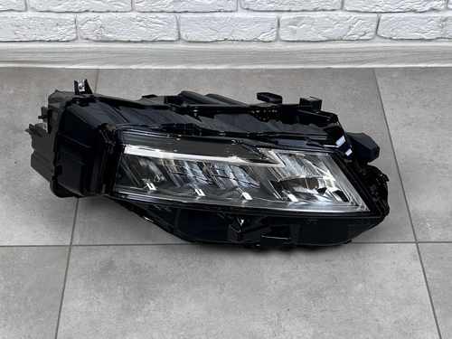 Права фара Nissan Rogue / X-Trail T33 2021+