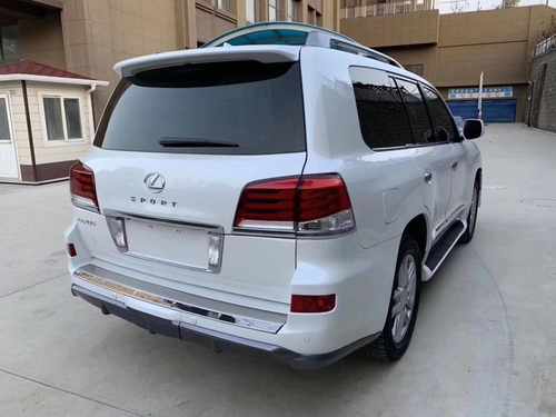 Спідниця обвіс заднього бампера F-Sport Lexus LX 570 2012-2015 колір білий