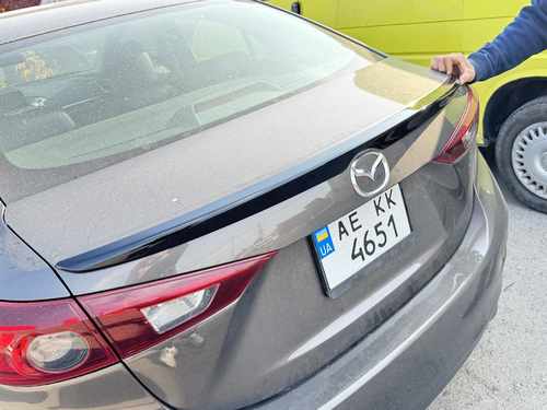Спойлер ліп Mazda 3 SD 2013-2018 АBS пластик, колір чорний глянець