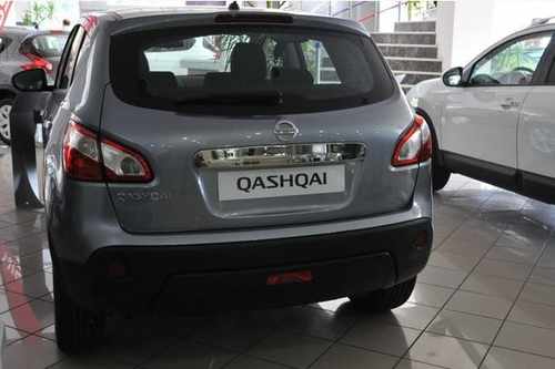 Хром накладки для Nissan Qashqai 2006-2014 задня планка KEY нерж Carmos (Туреччина)