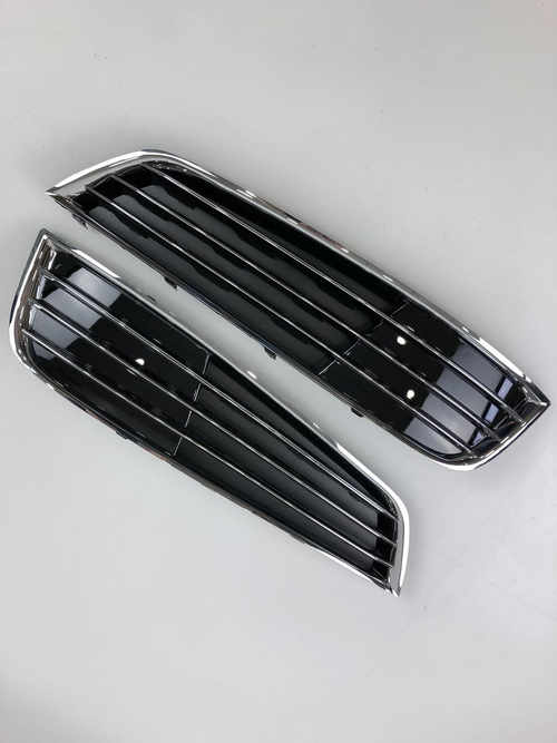 Грати в бампер Audi A8 D4 10-14г у стилі W12