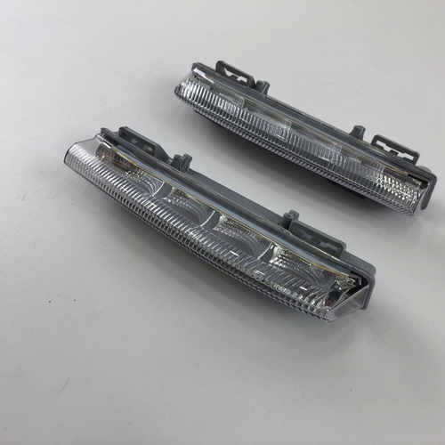 Денні ходові вогні DRL Mercedes C-Class w204 2049068900-2049069000