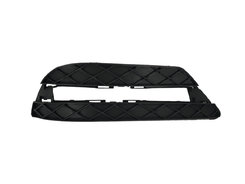 Решетки в бампер RH на Mercedes-Benz C-Class W204 2007-2014 года