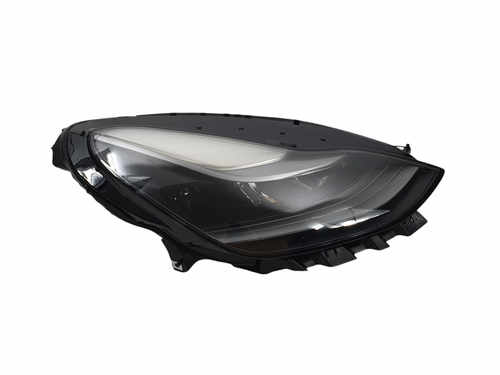 Передні фари LED на Tesla Model Y 2020-2024 року