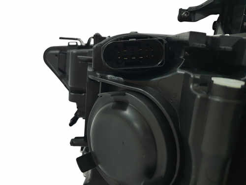 Передні фари (Bi-Xenon) заміна галогену на Audi A4 B8 2011-2015 року
