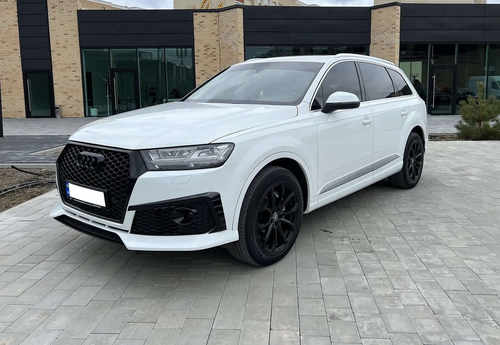Передній бампер ( в стилі RSQ7 ) на AUDI Q7 4M 2015-2020 року