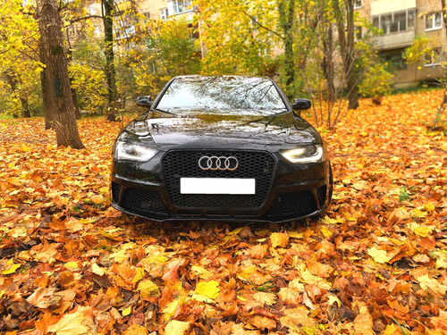 Передній бампер (стиль RS4) на AUDI A4 B8 2011-2015 року